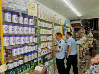 新市市场监管所开展老人、儿童和学生用品专项检查，保障食品生产经营安全